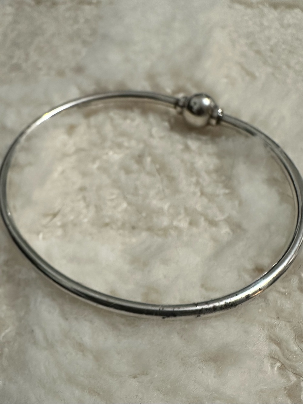Minimalist Silver Ball-Closure Bangle Bracelet - Silver